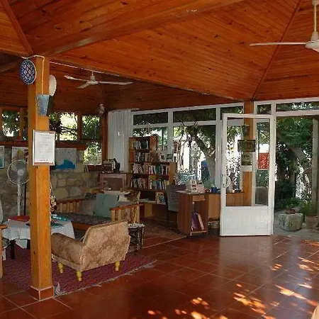 Konukevi Begonville 2*