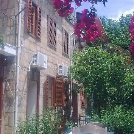 Begonville Konukevi Side